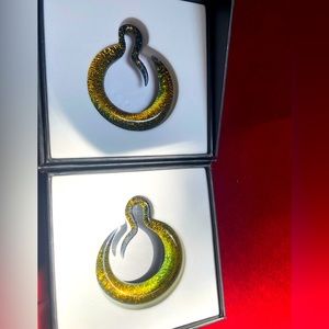 Gorilla glass plugs weights gauged ears size 6 (?)